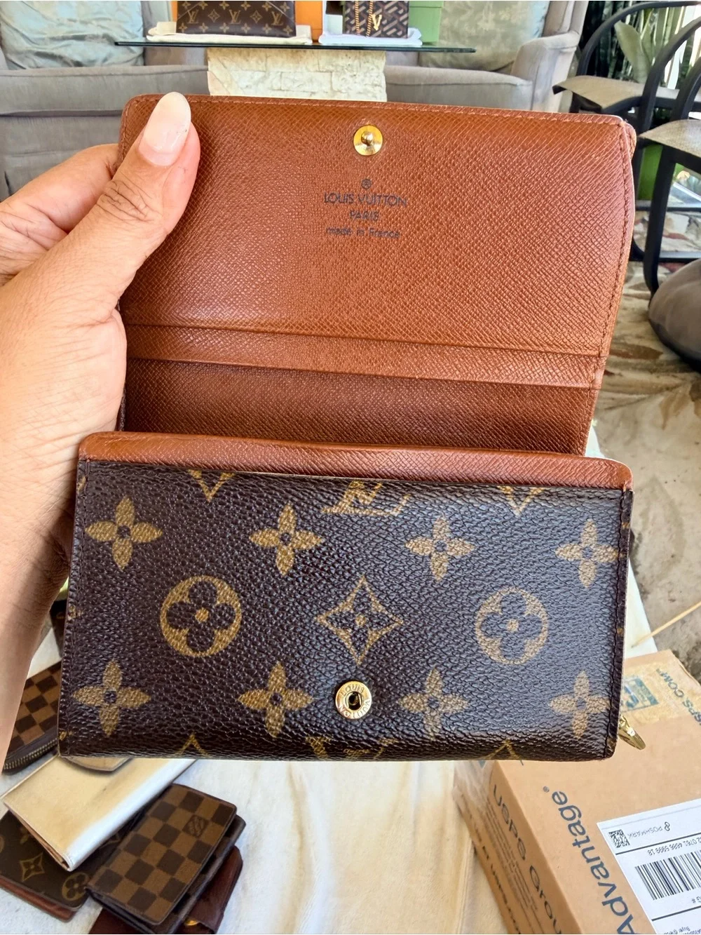 Sold!!Louis Vuitton Slim Compact Wallet Monogram CT8063💝💝💝